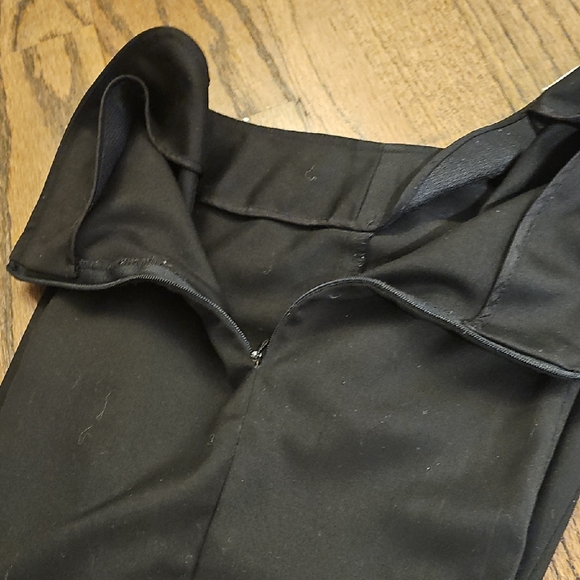 Trina Turk Black Dress Pants - Picture 9 of 10